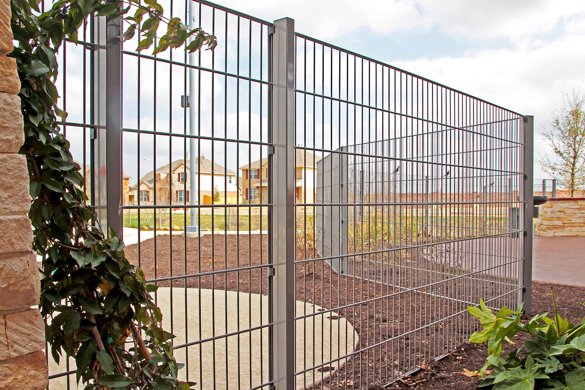 The Safest Steel Fences with a Unique Style