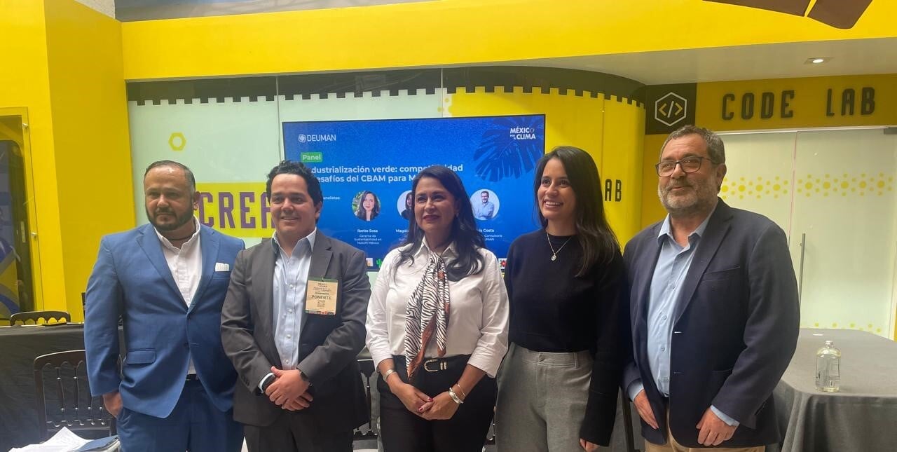 DEACERO® participa en el panel 