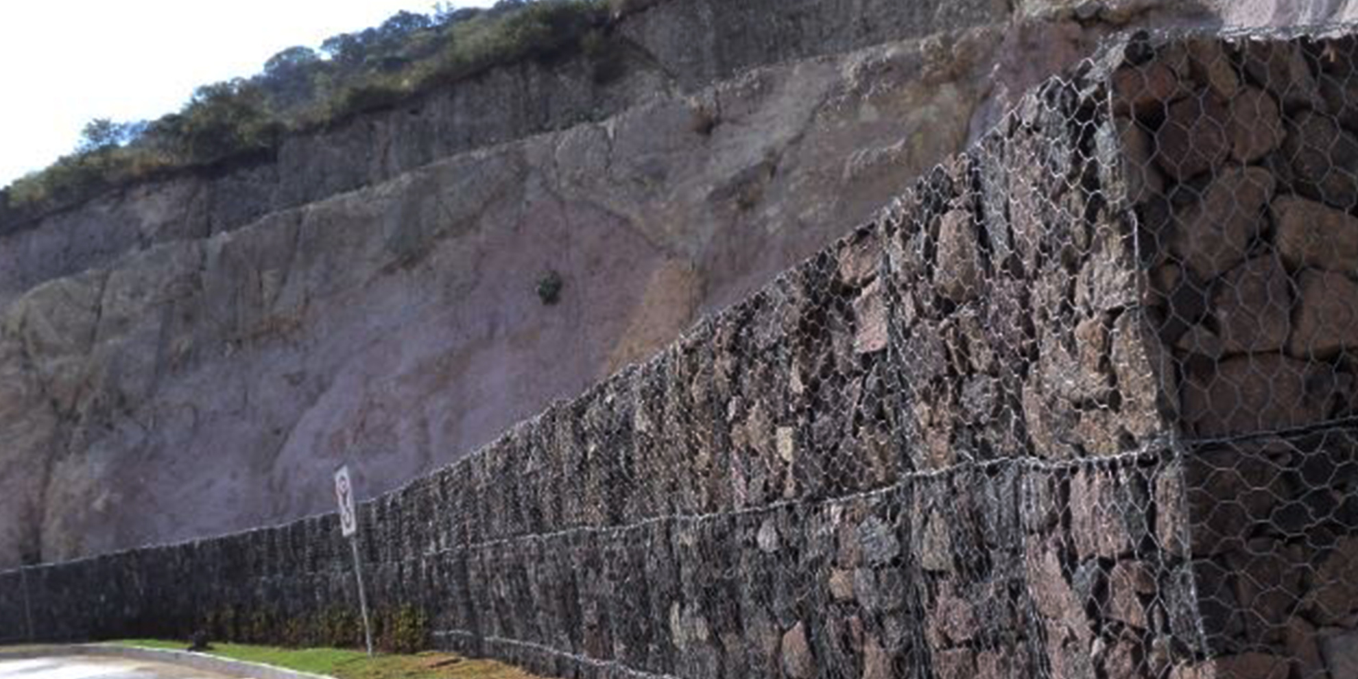 Gaviones y Mallas de Triple Torsión: Soluciones versátiles para el control de la erosión en México