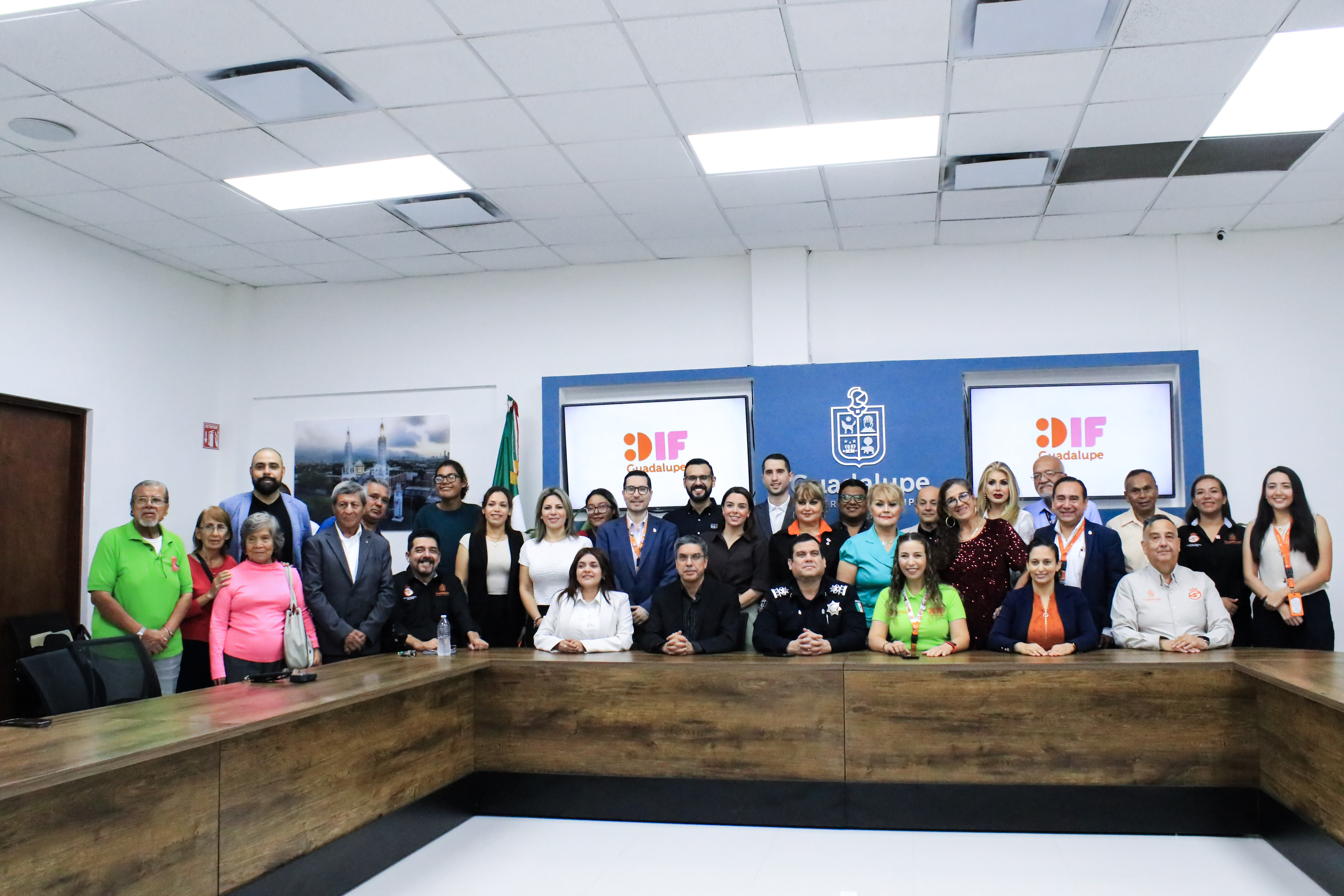 Fundación DEACERO entrega un millón 280 mil pesos en donativos al municipio de Guadalupe, Nuevo León