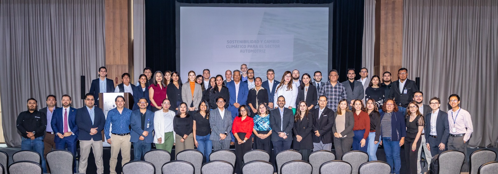 DEACERO® presenta su contribución con la descarbonización en el Seminario de Sostenibilidad 2025 del Clúster Automotriz de Nuevo León